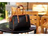 MAYA Duffle bag - In Natural Milled Leather - Black