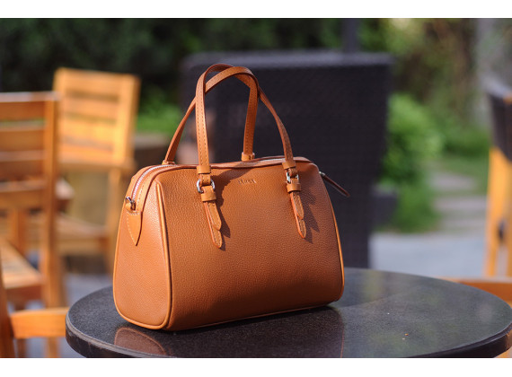 MAYA Duffle bag - In Natural Milled Leather - Brown