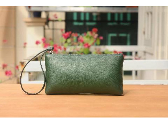 MABEL Clutch - Clutch cầm tay khóa kéo nữ bằng da thật màu rêu- FQ19-62